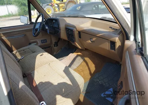 1987 Ford F150 z USA, uszkodzony, nr VIN 1FTCF15N1HPB21158